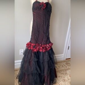 Black and Red Floral Trim Tulle Mermaid Skirt